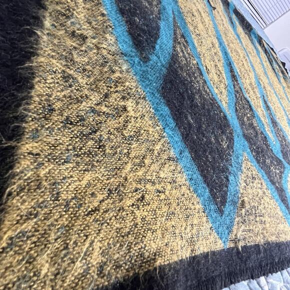 Women's Vest Shawl Peacock-Green Gold Unique One Size Open Front Blanket Poncho - Picture 11 of 11